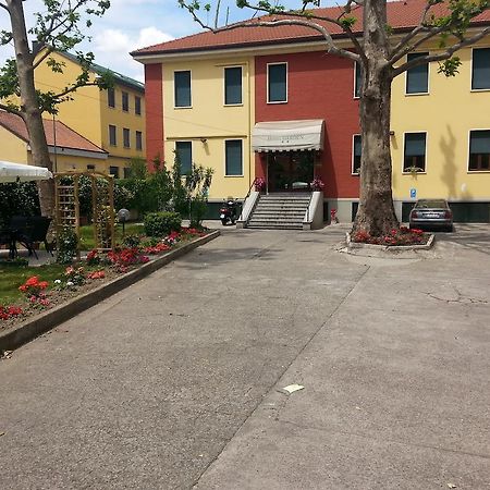 Hotel Garden Milan Exterior photo
