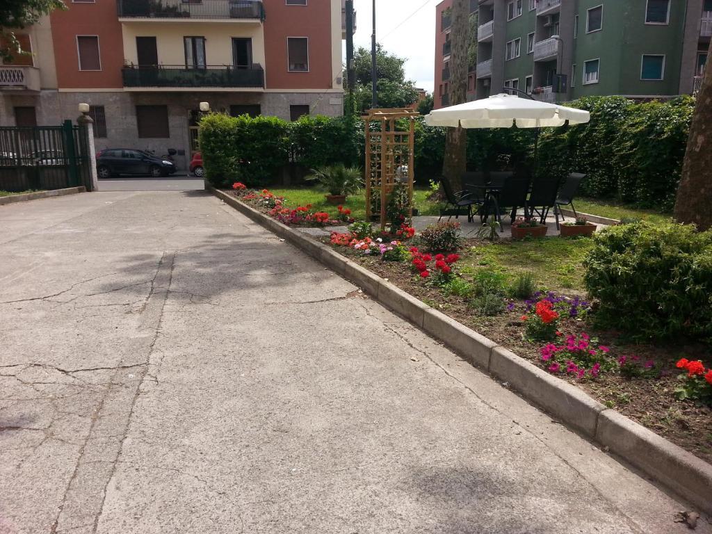 Hotel Garden Milan Exterior photo